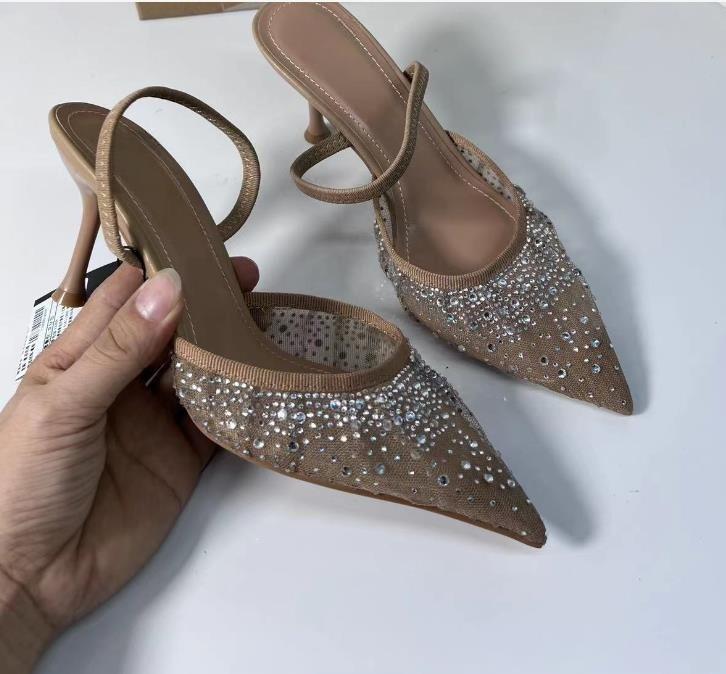 

Мода 2025 Женские босоножки на высоком каблуке Прозрачный острый носок Элегантная женская модная обувь Жемчужная отделка Босоножки с ремешком на пятке Размер 42 35