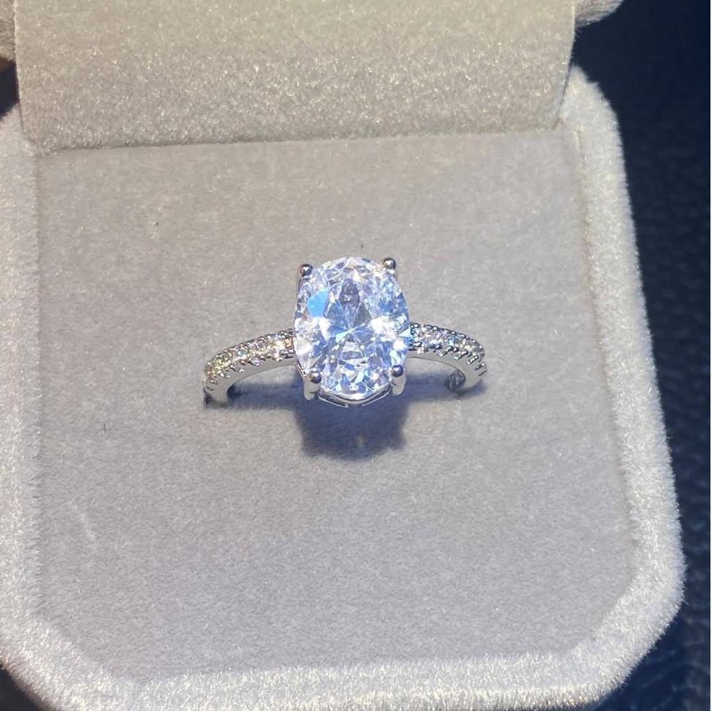 3 Carat Pigeon Egg Oval Moissanite Ring - European & American Fashion