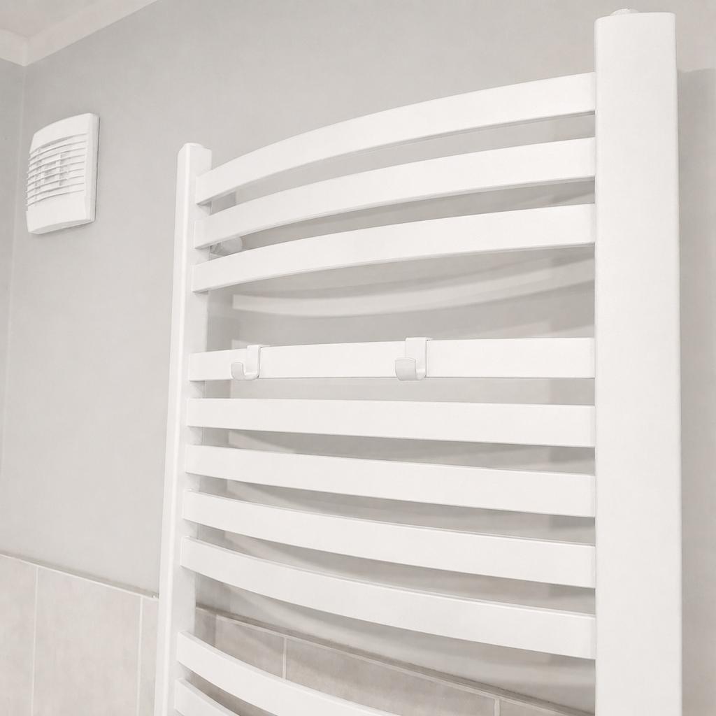 Set of 4 Radiator Hangers 20mm White