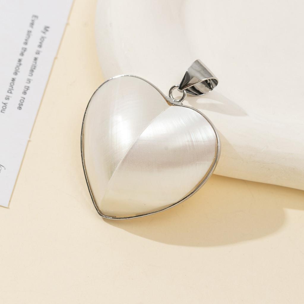 Shell Heart Pendant Necklace With Beaded Edge Handmade Jewelry For Women
