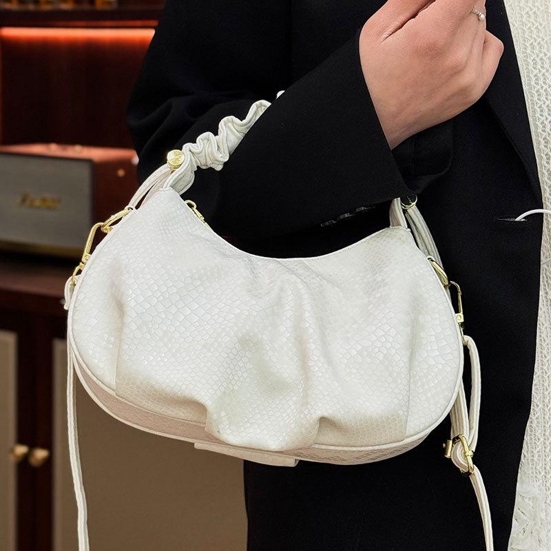 New Niche Design Fish Scale Pattern Portable Pleated Bag Casual Fashion Commuting Versatile Soft Leather Messenger Women's Bag