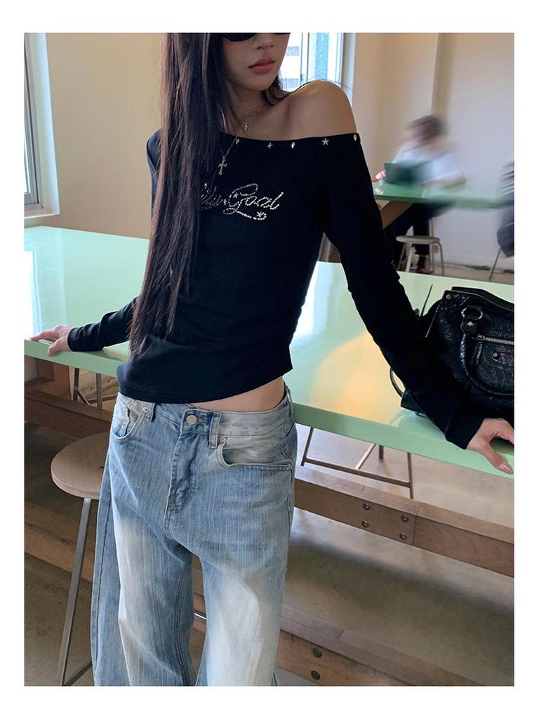 Chic Off-the-Shoulder Slim-Fit Black Long-Sleeve T-shirt for Women - Perfect for Early Autumn