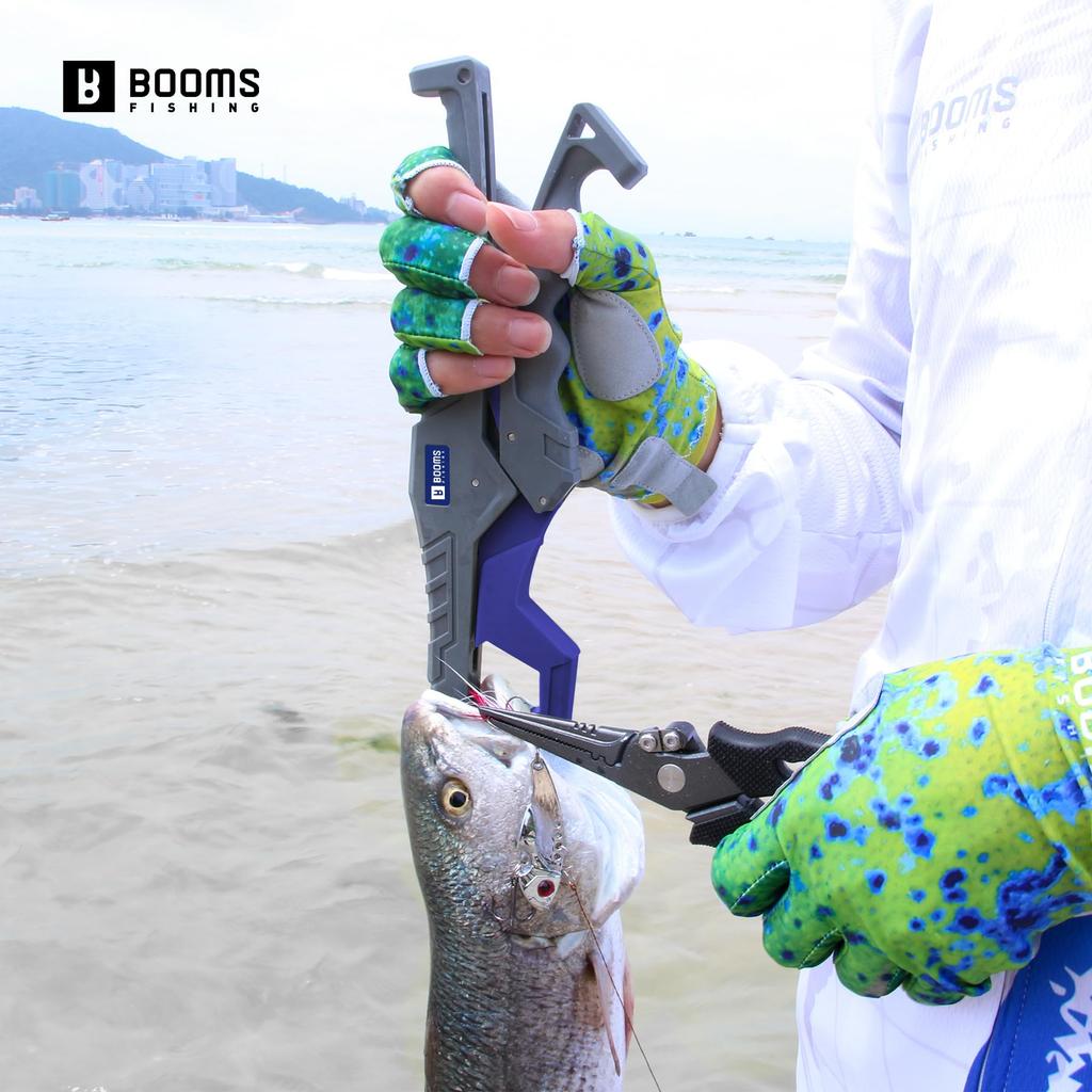 Booms Fishing Fish Grip, Rust-Proof Fish Catcher G05, Lightweight, 49kg Weight Capacity, Fish Catcher with Carabiner Rope