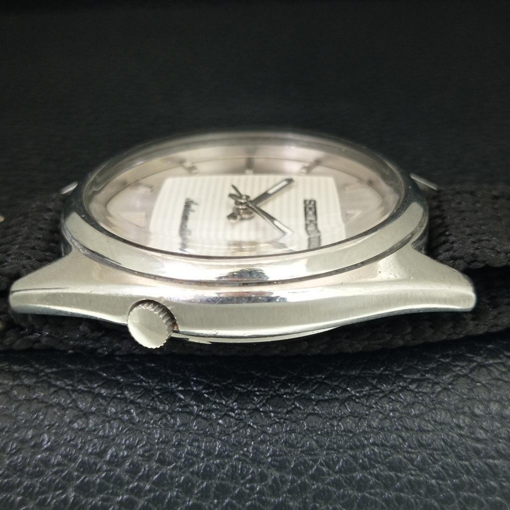 VINTAGE SEIKO AUTOMATIC 7009A JAPAN MENS SILVER COLOR DIAL WATCH a708593-1