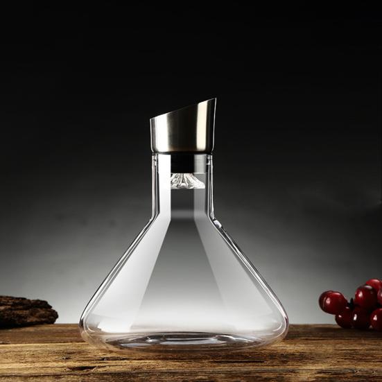 Glass Wine Decanter with Aerator Stainless Steel Filtration 12-Channel Aeration 1600ml Capacity Handcrafted Red Wine Carafe for Wine Bottles