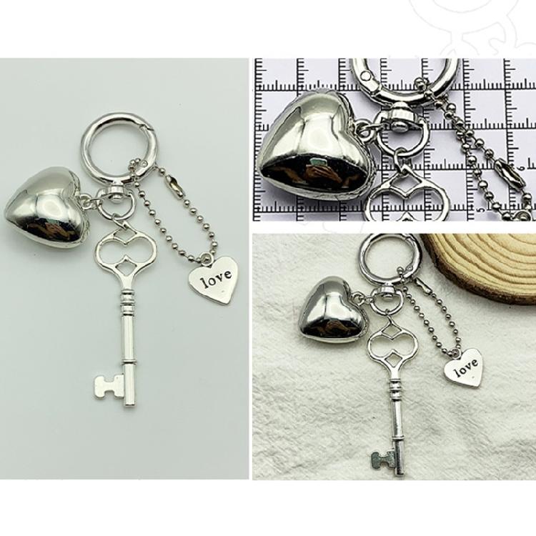 Unique Heart Shaped Keychain Mobile Phone Charm Elegant Jewelry Decoration Fashionable Accessory Portable Keychain