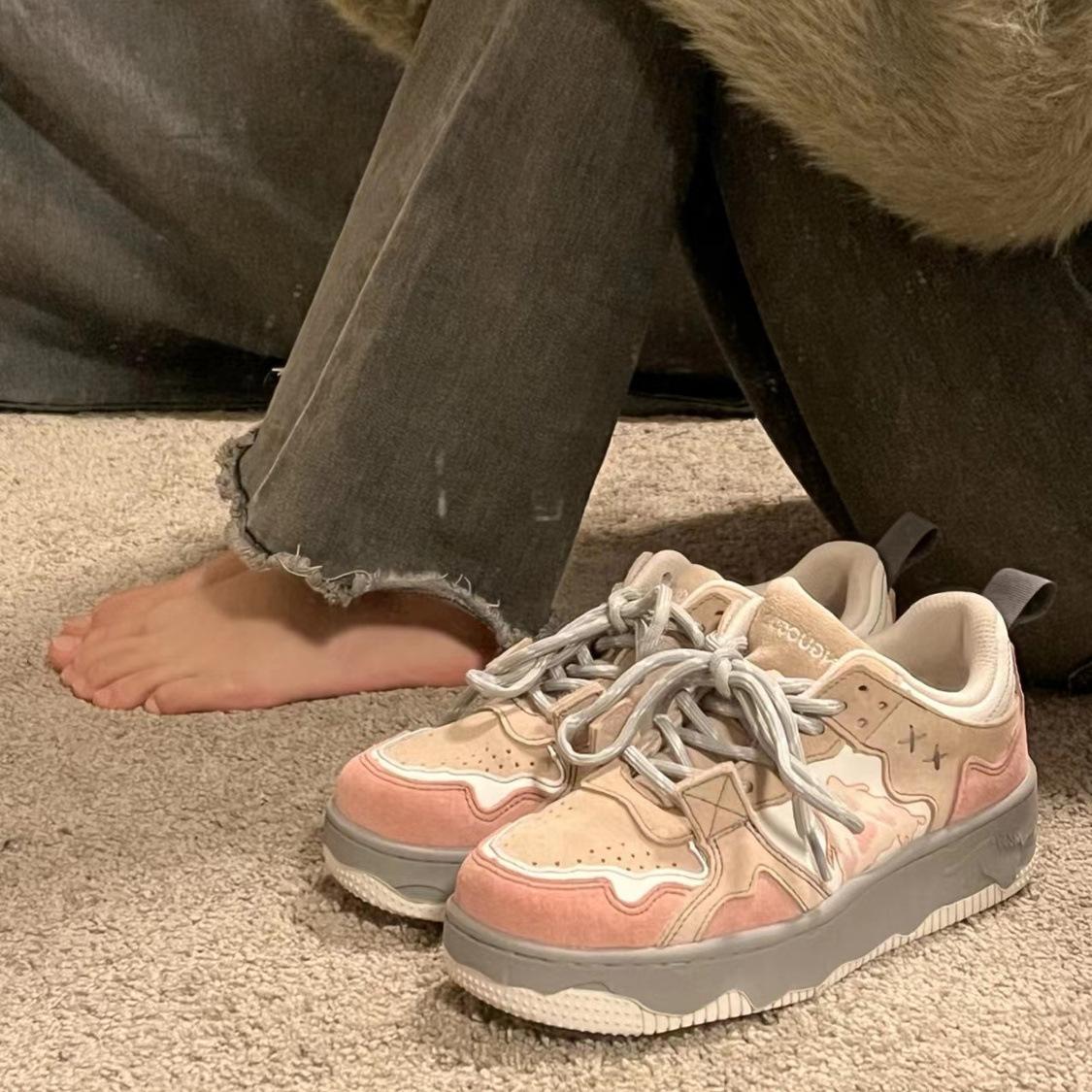 

Student wear-resistant sports shoes women s summer pink color matching thick baseplate shoes women s trend versatile white shoes 40