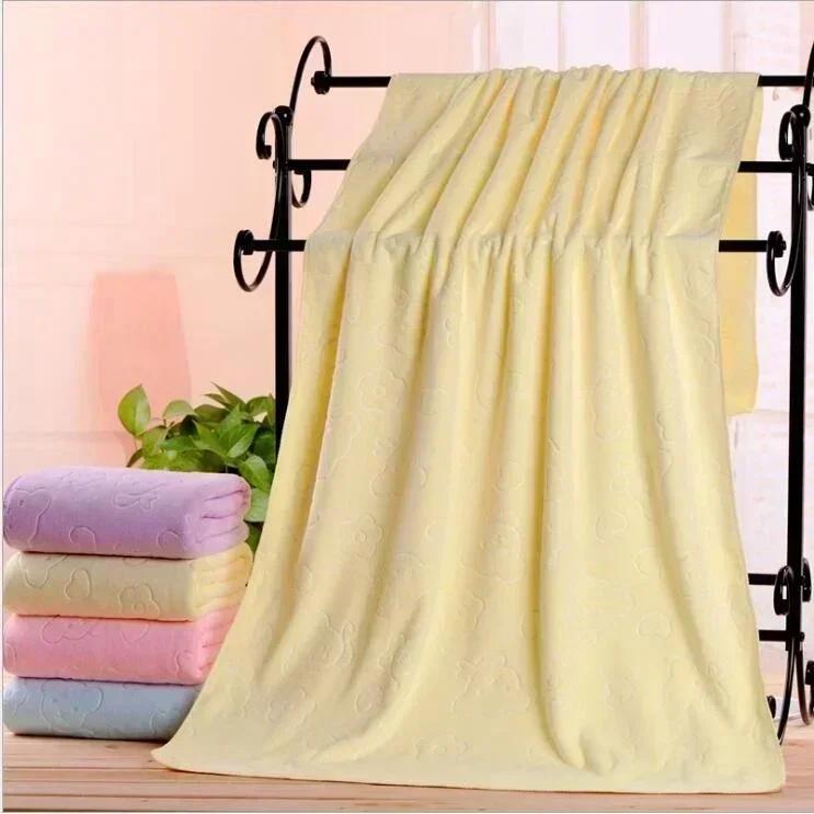 Home Goods Monochrome microfiber bath towel with embossed bear 70*140, absorbent, thickened, soft, embossed bath towel