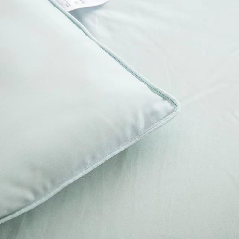 Luxurious Winter Quilt with Rhinestones - Soy Fiber & Velvet Cotton, Warm and Thick for All-Season Bedding