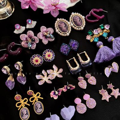 Orecchini pendenti retrò con nappa di diamanti a forma di fiore viola - Borchie ad ago in argento per donne eleganti