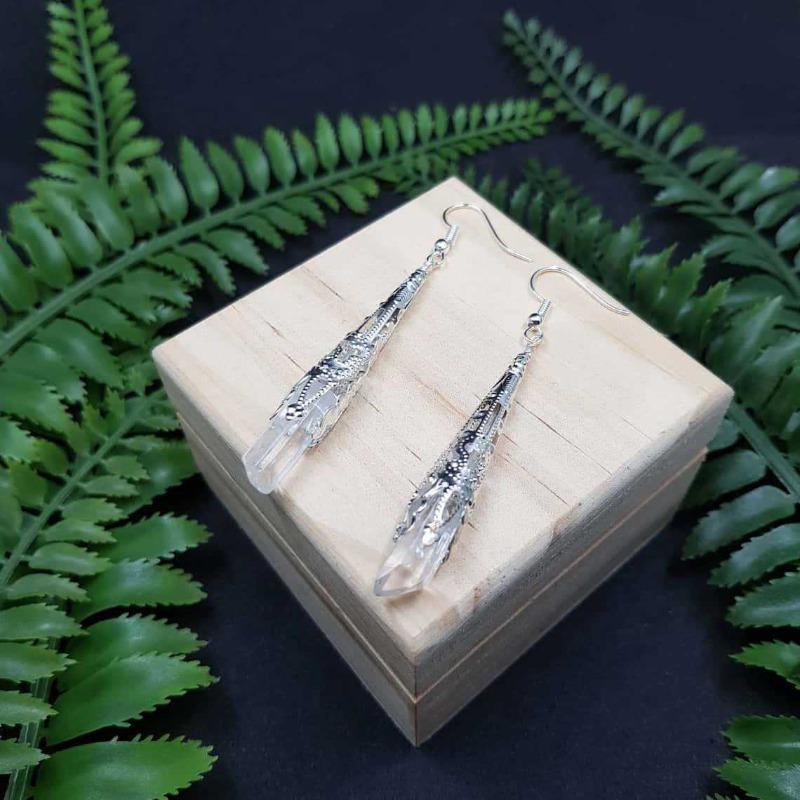 Retro Silver Color Filigree Long Crystal Dangle Earrings for Women Halloween Fantasy Elf Witchy Fairy Cosplay Jewelry Party Gift