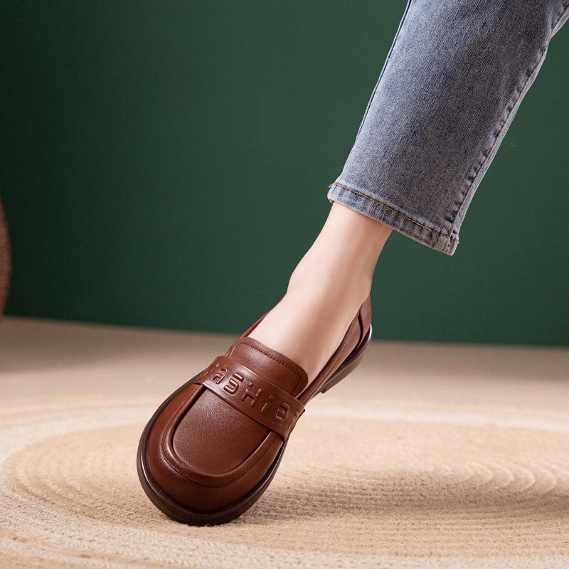 First Layer Cowhide Loafers Women's Spring and Autumn New Soft Sole Soft Surface Beige Basic Commuter Work Small Leather Shoes Women