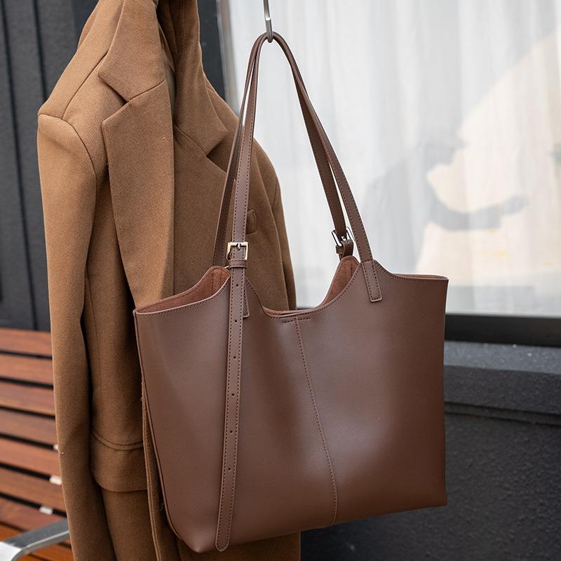 Genuine Leather Autumn and Winter New Tote Bag Versatile Cowhide Solid Color Commuter Bag Large Capacity Shoulder Armpit Bag