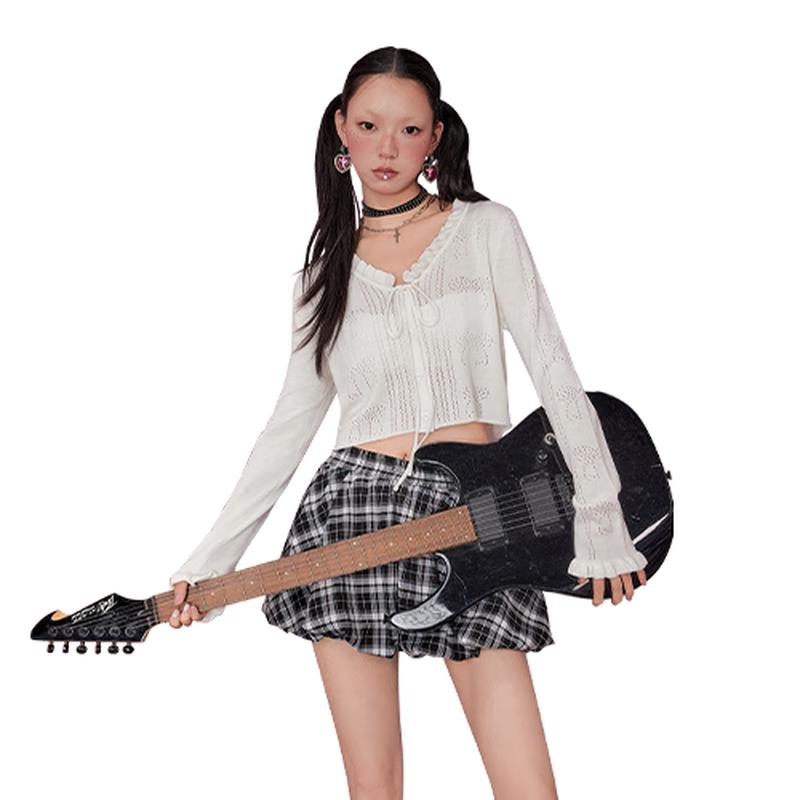 

UNIFREE Retro Bowknot Hollow Knit Cardigan S