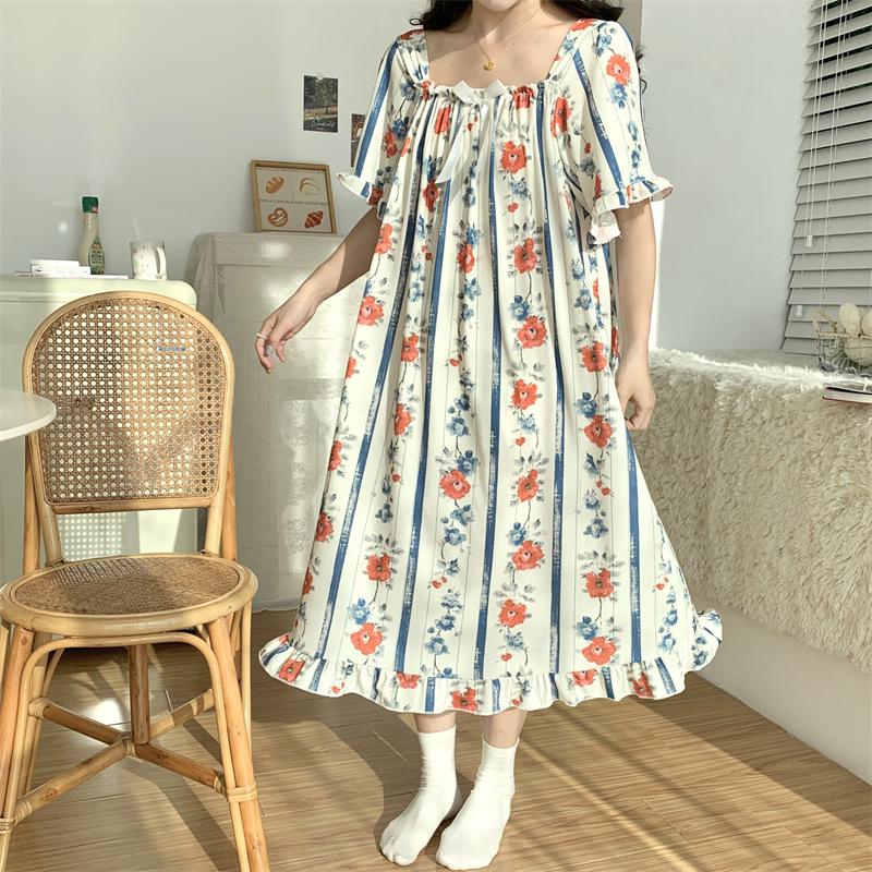 Women's Plus Size Ice Silk Nightdress - Summer Over-the-Knee, High-End, Loose Fit, Thin Section for Sizes Up To 300 Jin