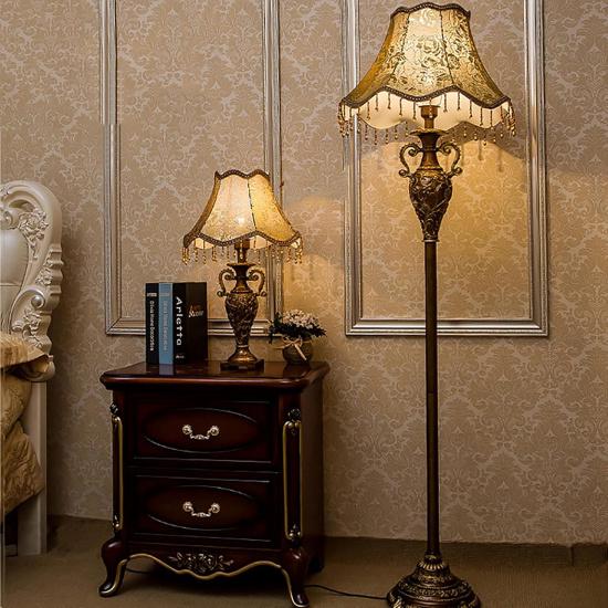 Victorian Style Table Lamp,Antique Fabric Table Lamp,European Nightstand Lamp,Decorative Desk Lamp,Floral Table Light with Fringe & Lace,Bedside