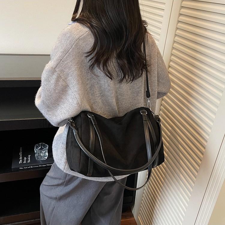 Suede bag women's large capacity autumn and winter messenger bag retro shoulder commuter pillow bag