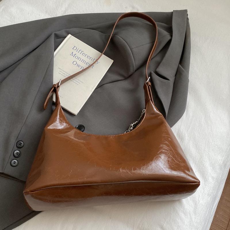 Underarm bag women's bag retro 2025 new fashion versatile niche design high-end women's shoulder messenger bag