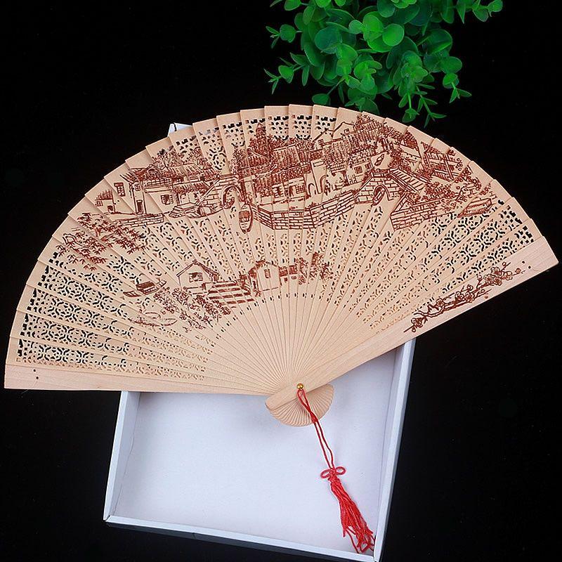 Klassischer Sandelholz Faltfächer: Antiker chinesischer Stil, durchbrochen, tragbarer hölzerner Damenfächer