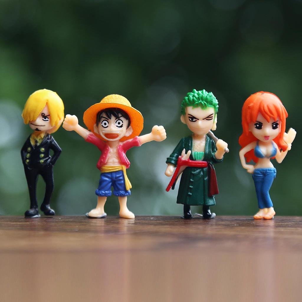 Ultra-Mini One Piece Figurines: Luffy, Chopper, Nami, Zoro Blind Box for DIY Decoration