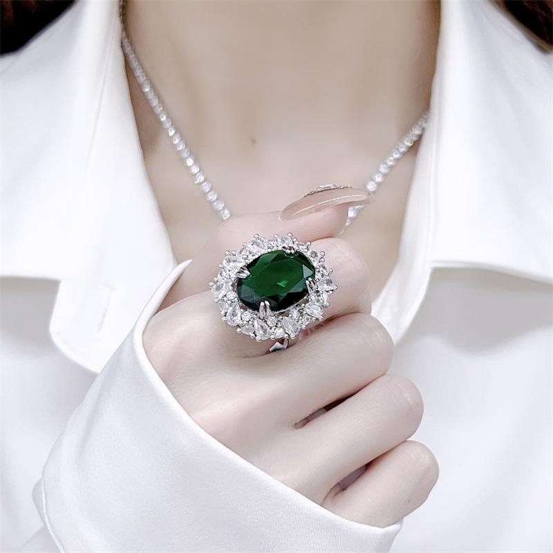 Luxuriöse Grüne Edelsteinblumen Schmucksets Mode Und Funkelnd Voll Mit Diamanten Hochzeit Verlobung Ohrringe Ring Halsketten