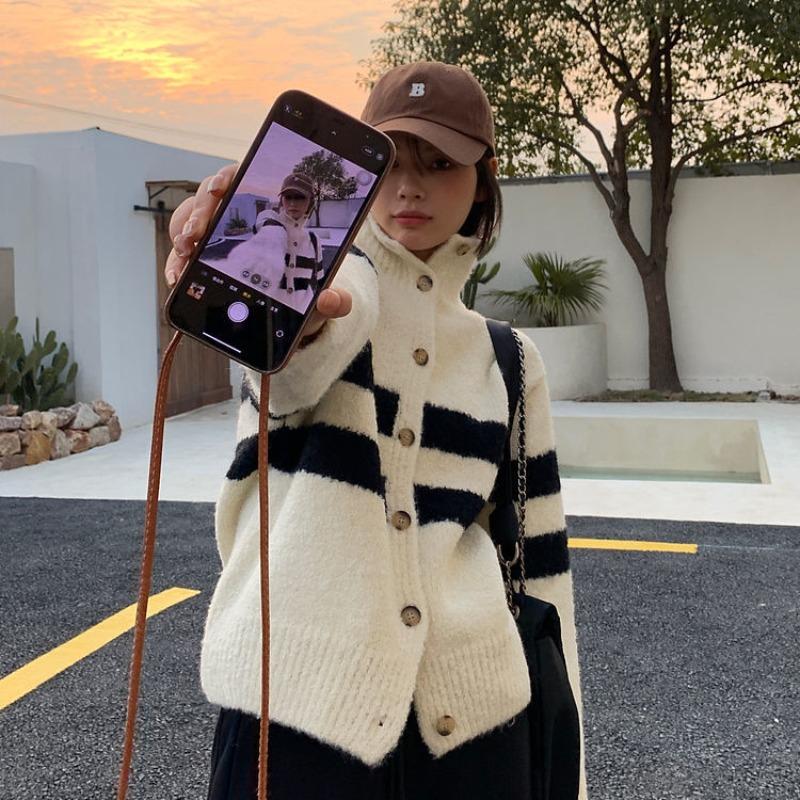 Französisch Vintage High Neck Gestreiften Pullover Mantel Strickjacke Frauen 2023 Herbst/Winter Neue Lose stricken Pullover Strickjacke Weibliche Top