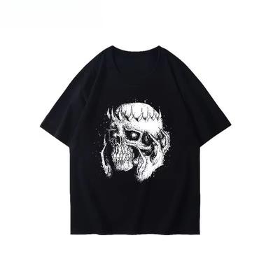 Sumemr Unisexs and Womens Same Loose Round Neck Shortsleeved Top New Highquality Legendary Berserk Skull Knight Printed Tshirt
