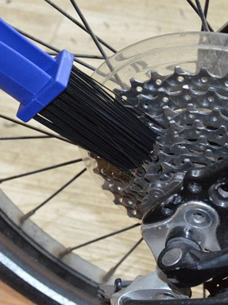 1pc Bicycle Chain Cleaning Brush, Motorcycle Cleaning & Lubrication Brush, 3-In-1 Chain Cleaner, Chain Cleaning Brush