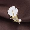 1Pcs White Pearl  Zircon Inlaid Corsage Luxury  Shell Feather Brooch Pins Gold Color Clothing Accessories