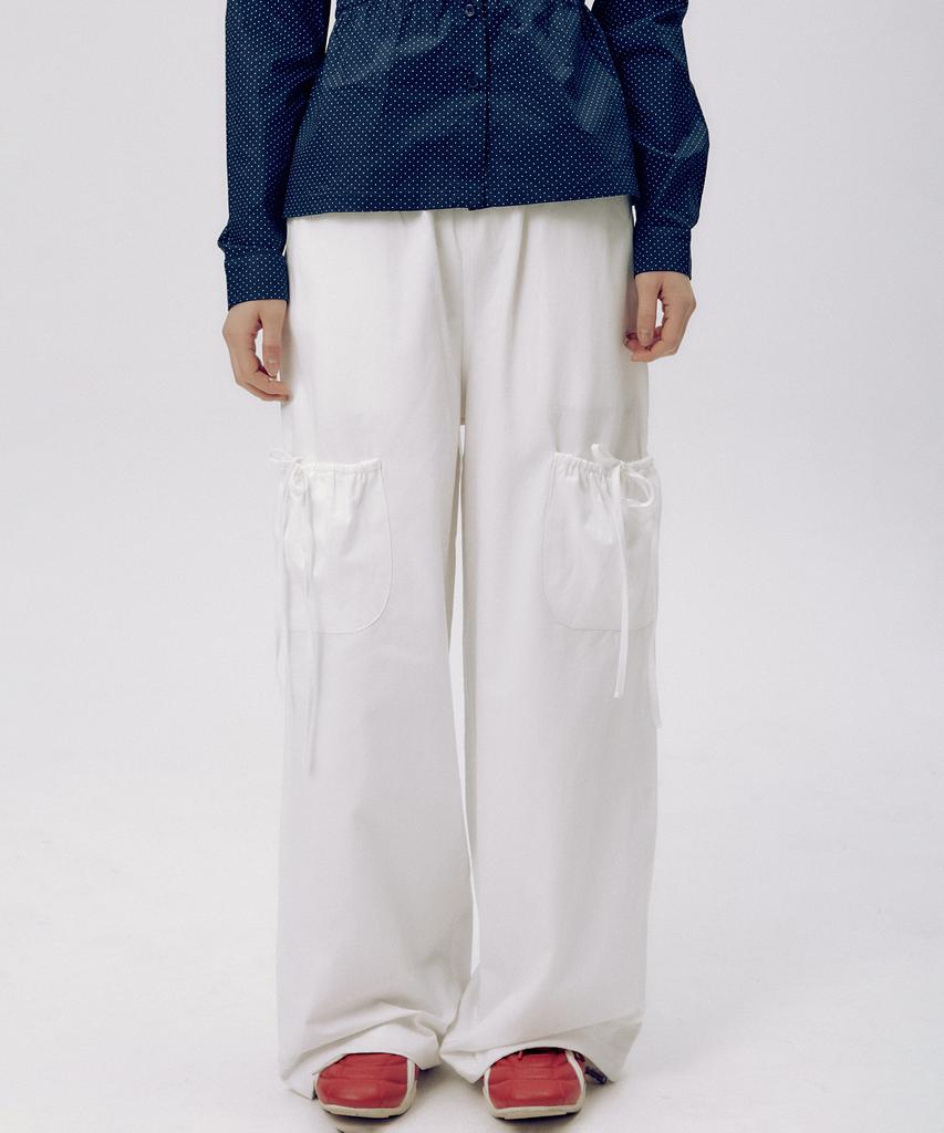 SOME PLACE Shirred Multi-Big Pocket Strap Detail Wide Cargo Cotton Pants_3 Colors