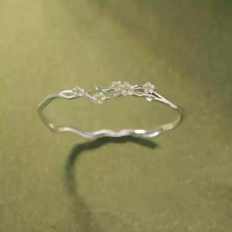 Three-piece set Mo Li bracelet necklace ring thin jasmine flower exquisite niche simple girlfriend gift