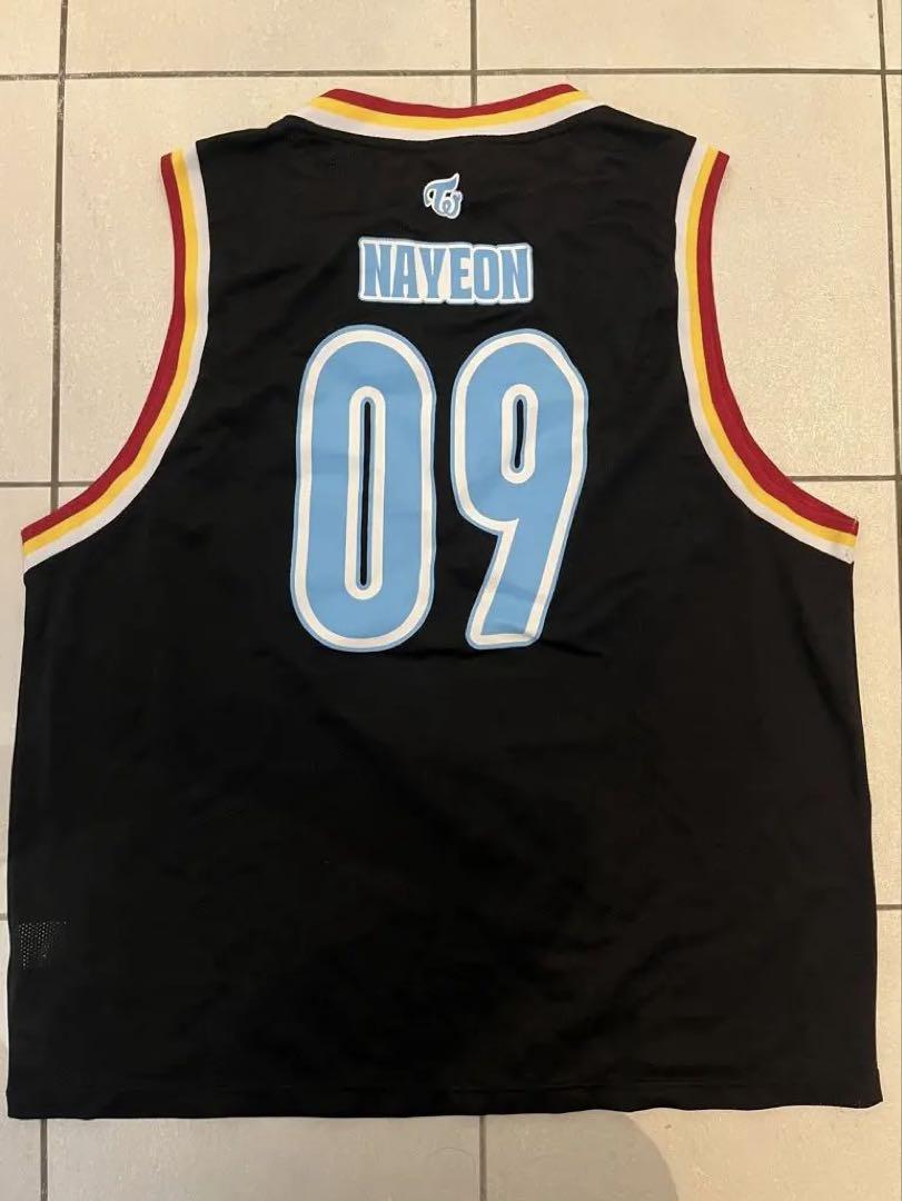 

[USED] TWICE Nayeon uniform