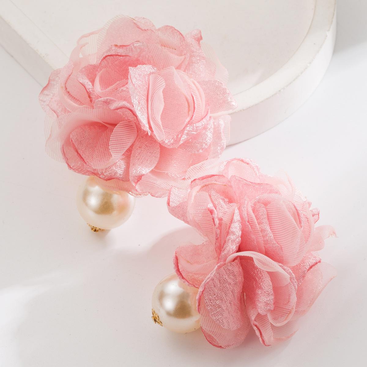 

Серьги-гвоздики в корейском стиле, в отпускном стиле, из ткани, с камелиями и жемчугом, для женщин, милые и девичьи, серьги-гвоздики, нишевые серьги с цветами в лесном стиле розовый