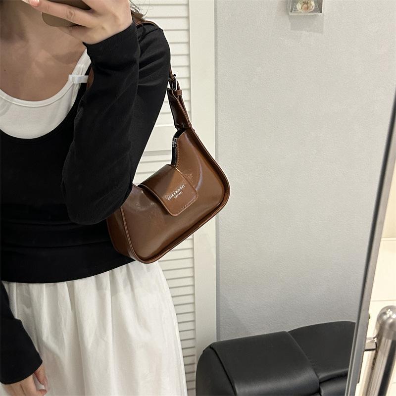 Summer New Feeling Armpit Bag Shoulder Bag Messenger Bag Women's Fashion Buckle Niche Design Handbag