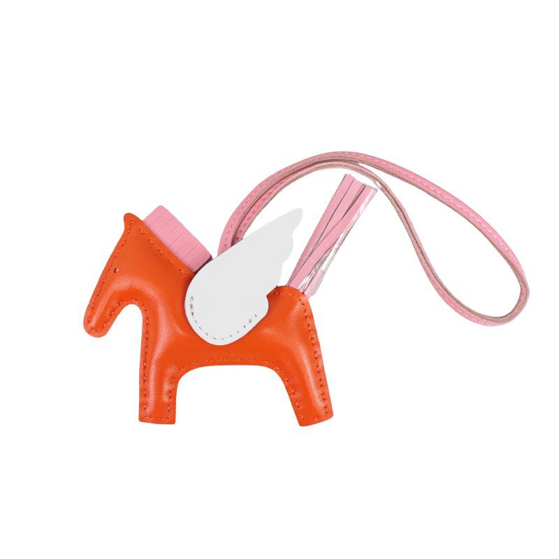 Håndsømmet Ekte Skinn Pony Veskeanheng - Søtt Lammeskinn Flygende Hest Design