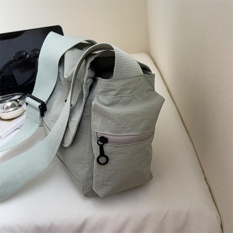 Large Capacity Lightweight Student Shoulder Bag Women Solid Color Crossbody Bag