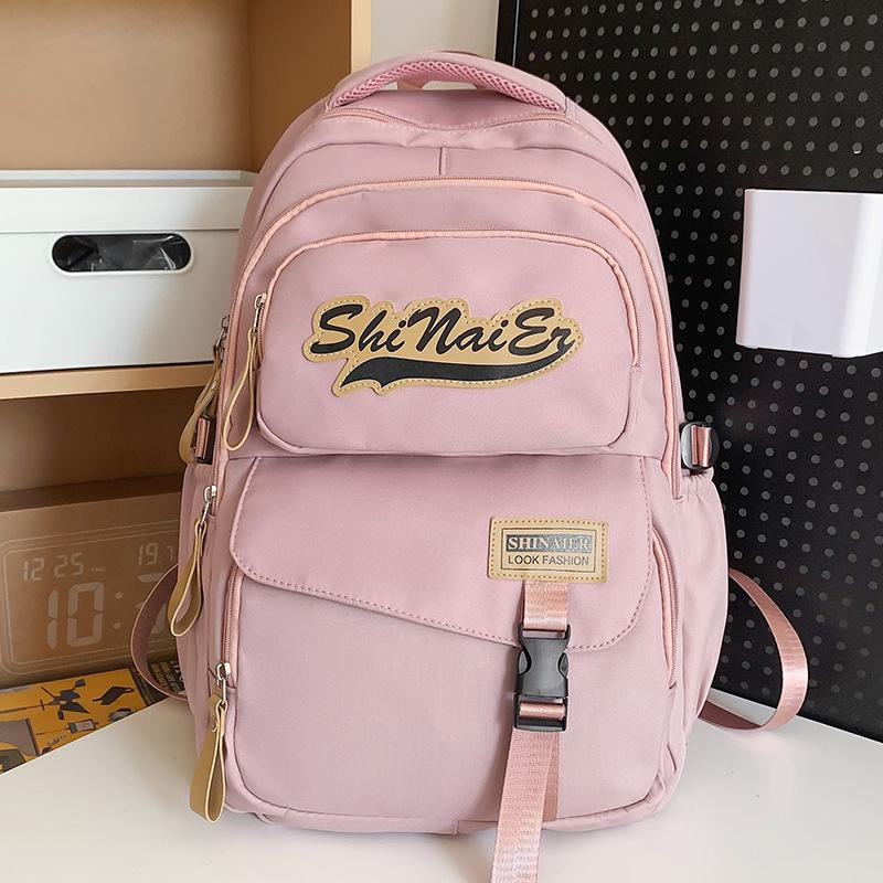 

Дети Ученики начальной школы Девочки Ученики средней школы Ученики старшей школы Рюкзаки бордового цвета Студенты колледжа мужского пола Рюкзаки