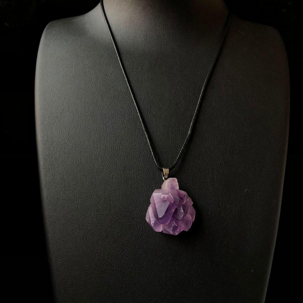 Amethyst-Anhänger-Feenkette mit schwarzem geflochtenem Seil – einfache Schlüsselbeinkette für den Sommer