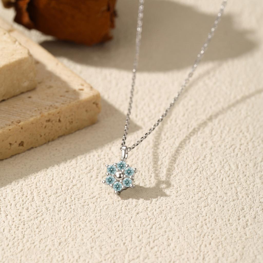 MODIAN 0.18CT Moissanite Necklace 925 Silver Delicate Green Snowflake Lab DPendant Necklace For Women Jewelry