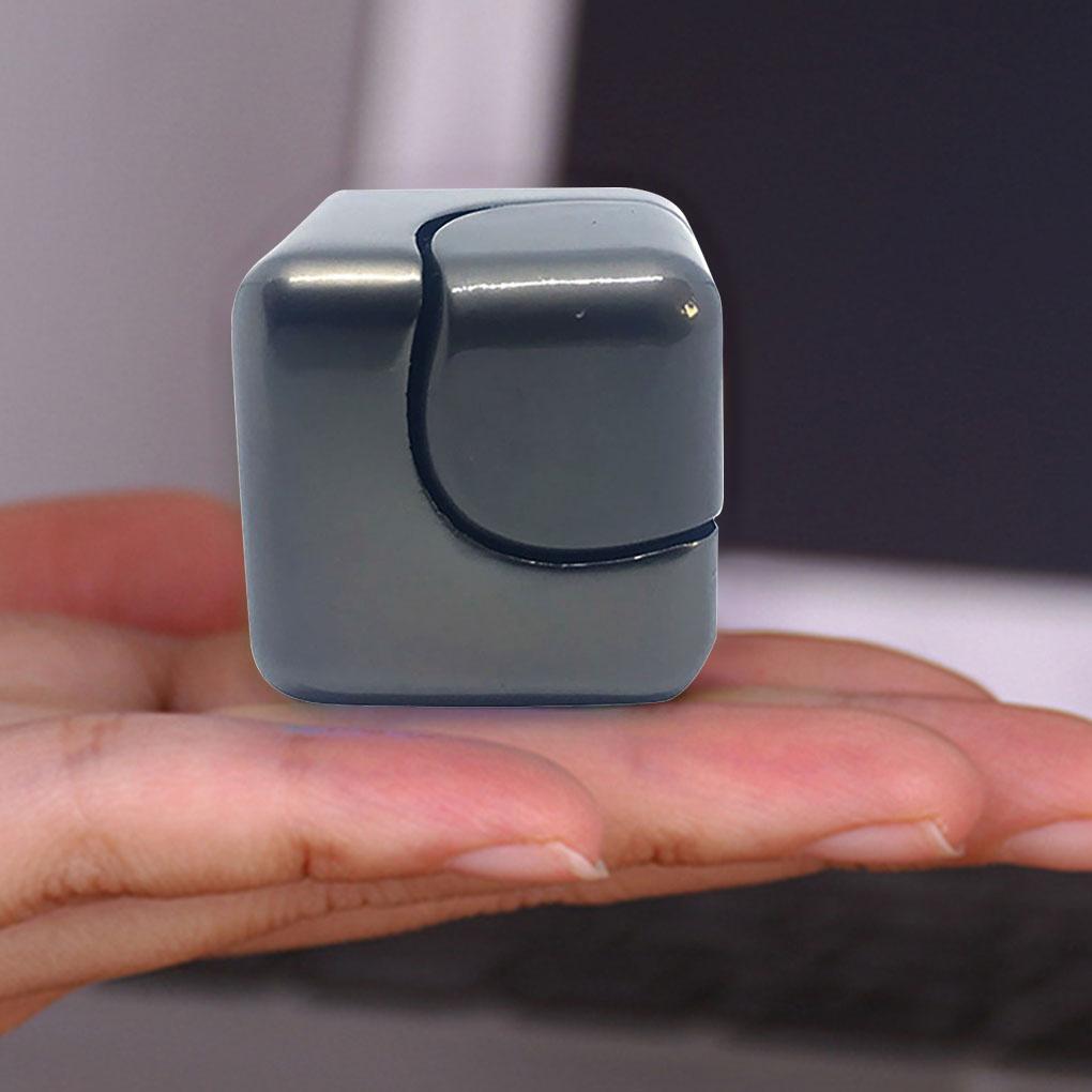 USA Fingertip Toy Alloy Hand Rotating Cube Portable Square Decompression