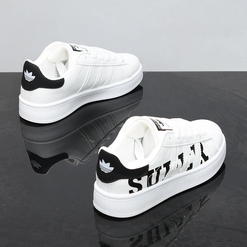 Scarpe da allenamento tedesche traspiranti retrò da uomo scarpe a molla superficie in pelle sportiva scarpe casual da coppia alla moda da donna