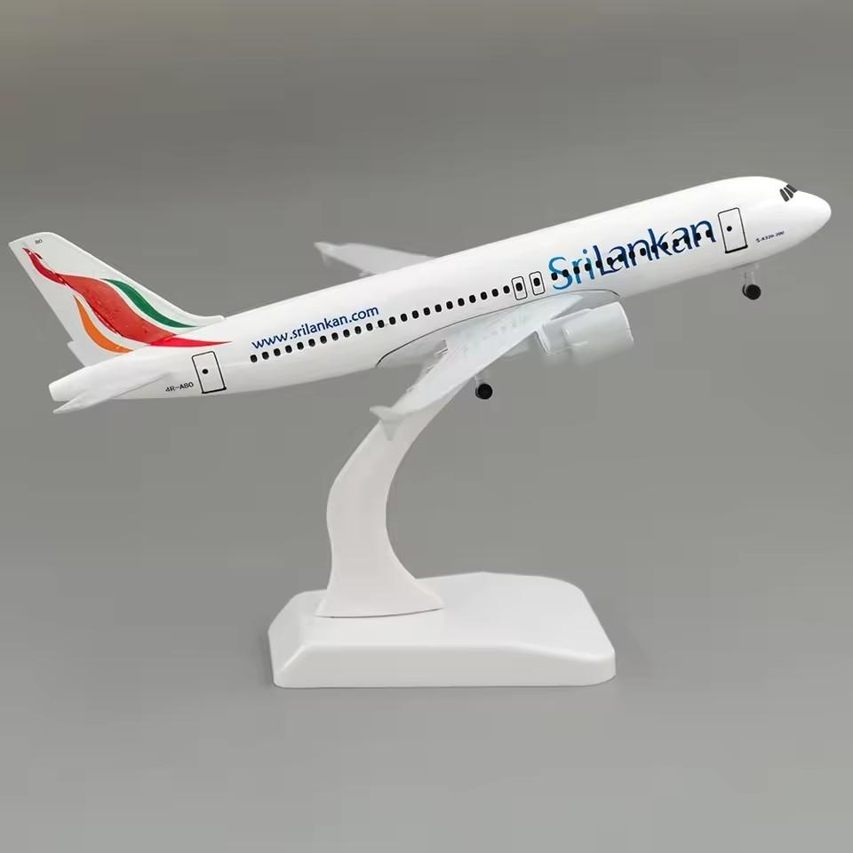 Diecas 1/400 Model Planes 20CM Airplane Model Aircraft Plane A350 Airline Airbus 320 Alloy Metal for Ornaments Collection Gift