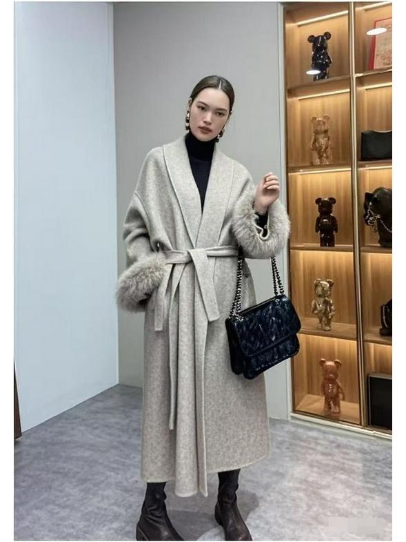 2025 Women's Short Fox Fur Wool Coat - Double-Sided Bathrobe Style