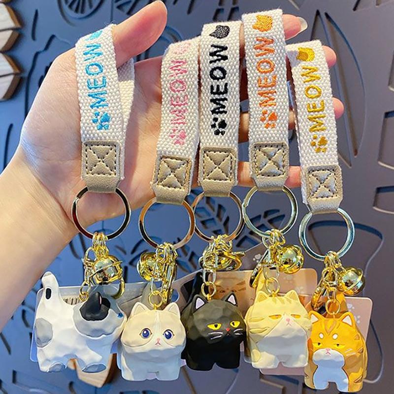 Resin Wood Carved Cat Keychain Cute Cartoon Animal Keychain Creative Exquisite Keychain Bag Pendant For Kids Gift