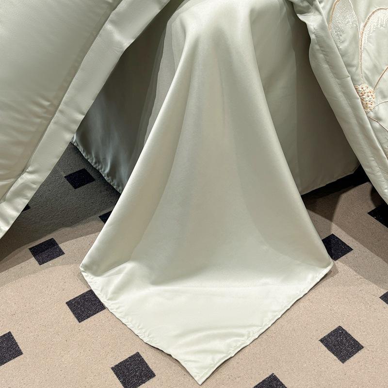 Hepburn Series: Luxurious Floral Embroidery Cotton Bed Sheet Set - Skin-Friendly, Fitted Style, Four-Piece