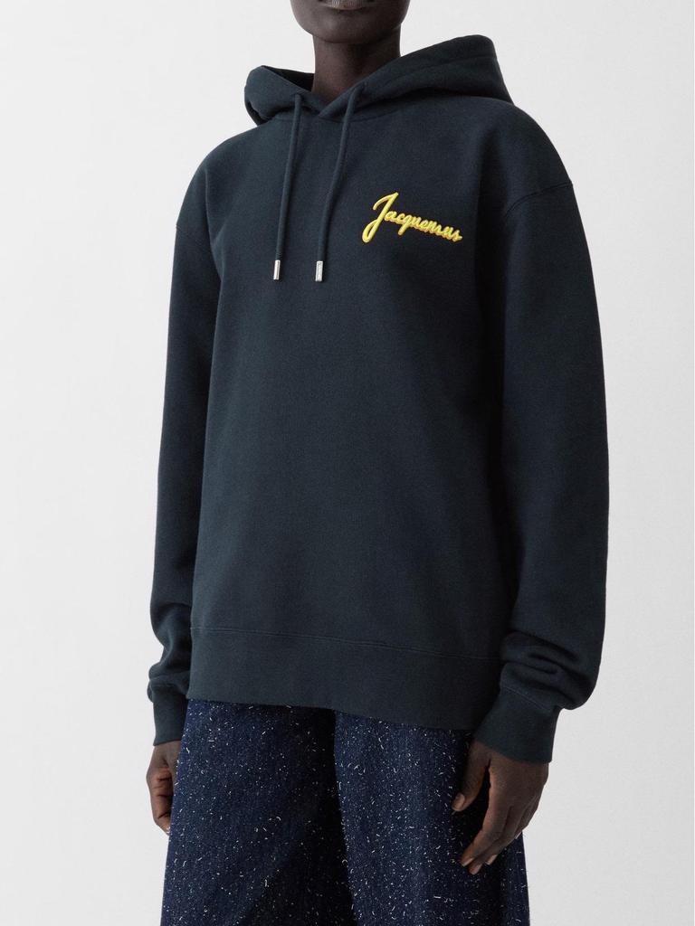 Trendy Women's Long Sleeve Hooded Sweatshirt with Pocket - Unisex, American Style by Jacquemus.