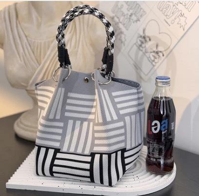 

New knitted hand bag women s magnetic buckle red handbag large capacity shopping versatile hand bag women
