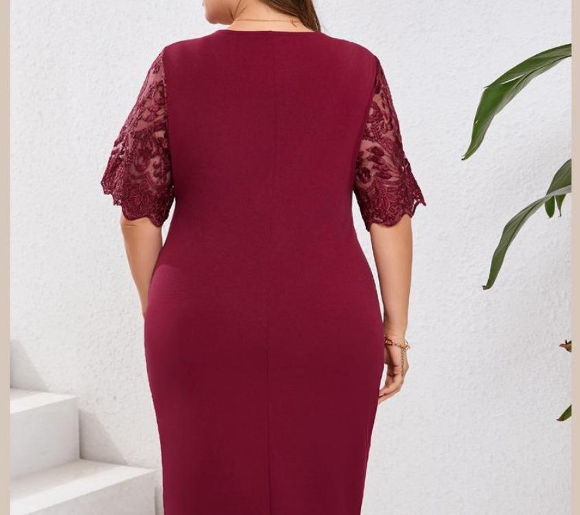 Dámské koktejlové šaty plus size slim s vyšívanou krajkovou stříží