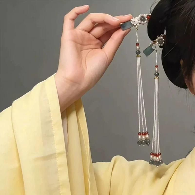 Vintage Flower Tassel Hairpin Women Elegant Beaded Long Hair Stick Classical Exquisite Daily Wedding Hanfu Hair Accessories Gift