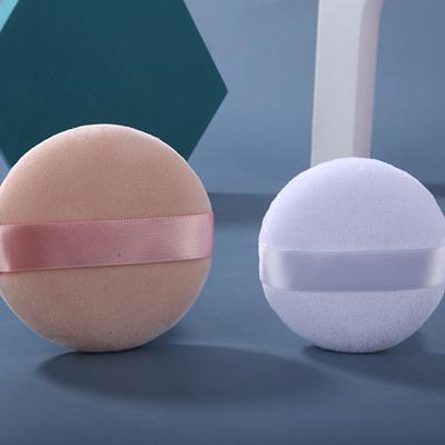 1 ks Soft Facial Beauty Sponge Puff Pads Kozmetický nástroj Face Foundation